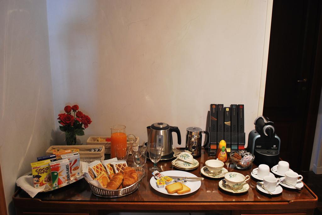 Attico 203 Bed & Breakfast Roma Oda fotoğraf
